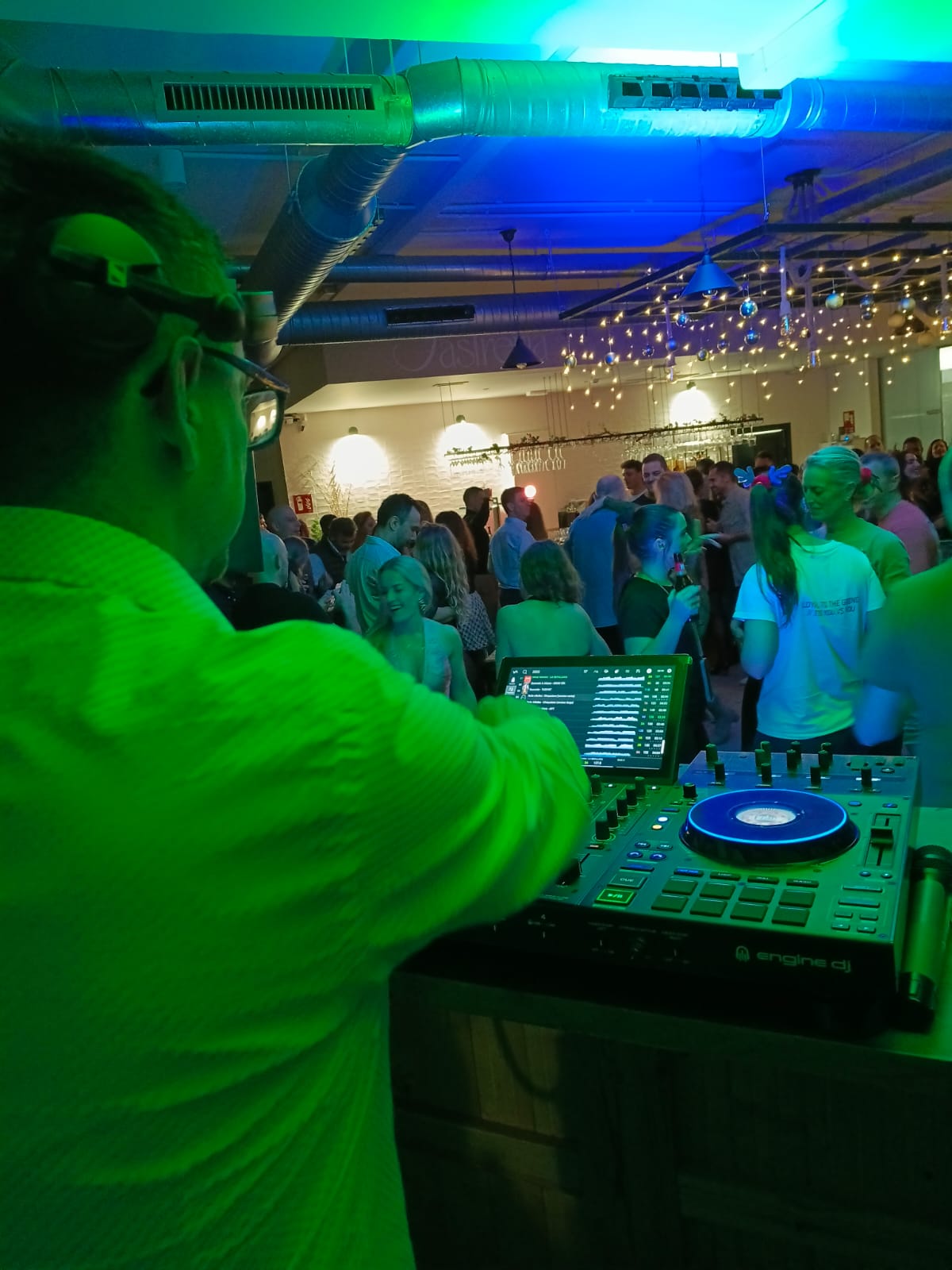 Dj Poly 6