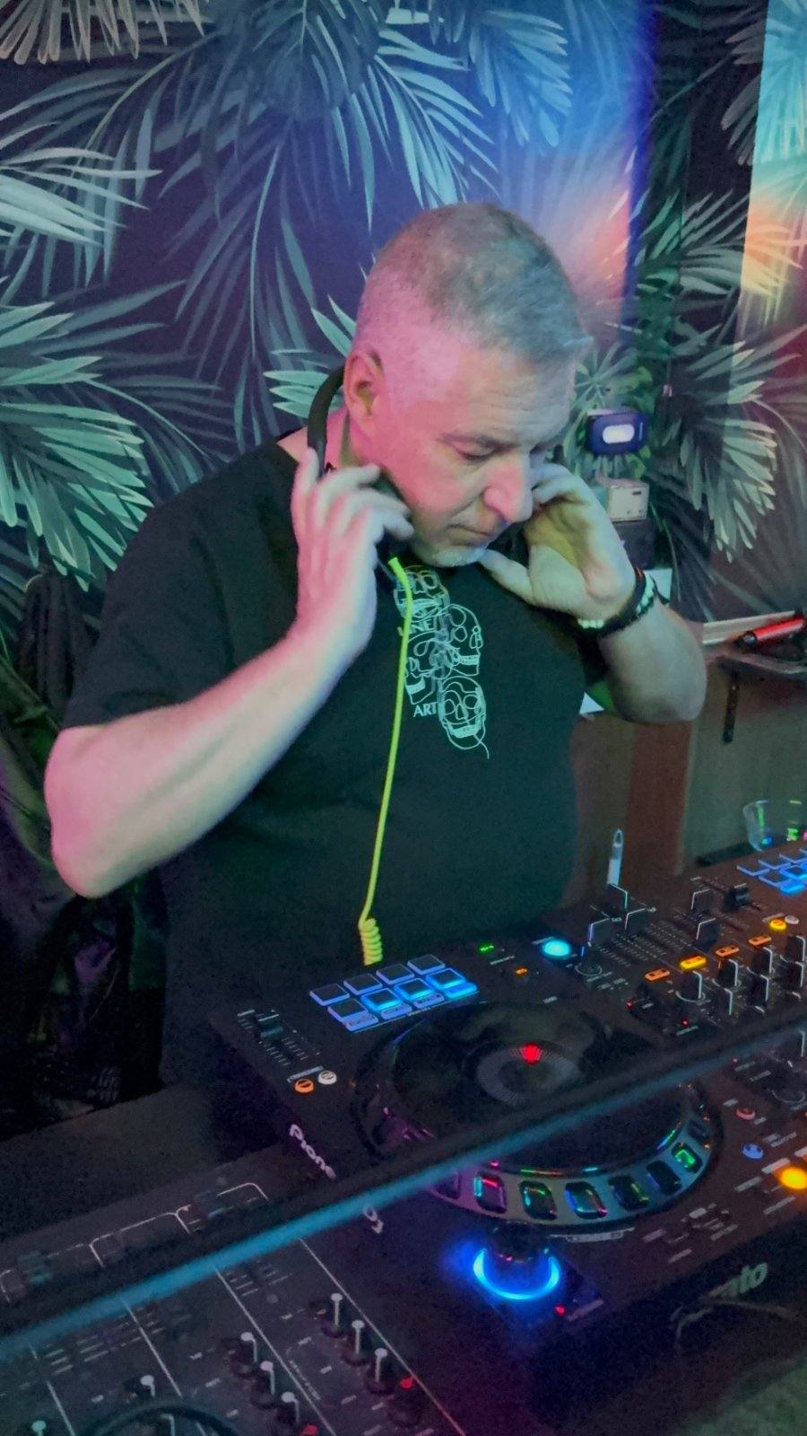 Dj Karloss